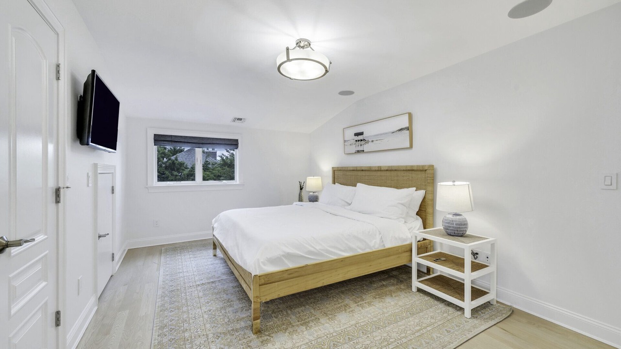 Photo of Bedroom in Beach Hampton