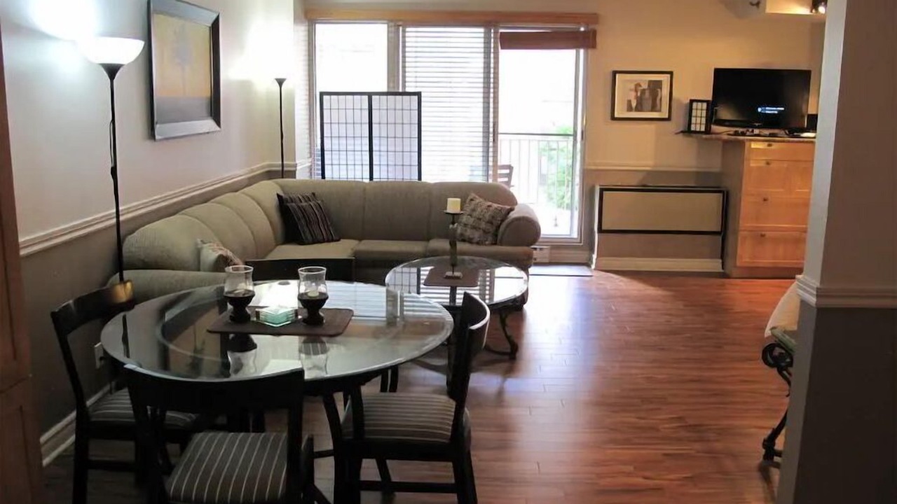 Photo of Livingroom in Shaughnessy Village