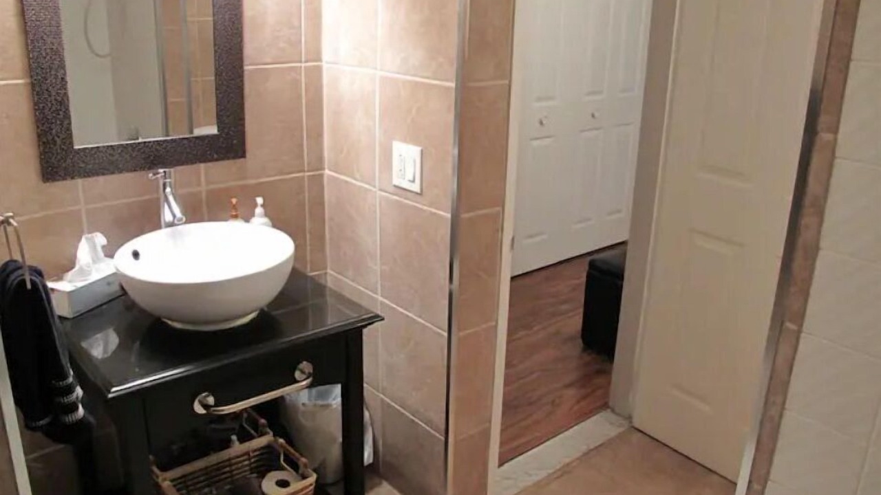 Photo of Bathroom in Shaughnessy Village