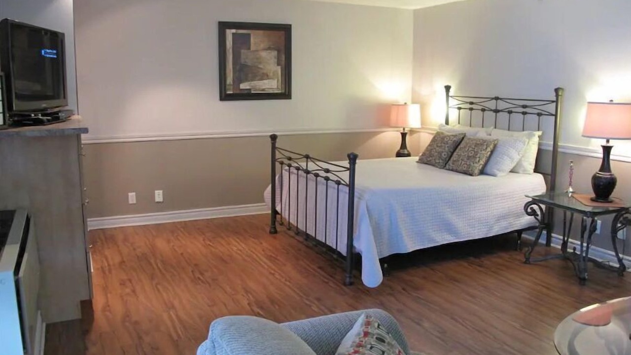 Photo of Bedroom in Shaughnessy Village