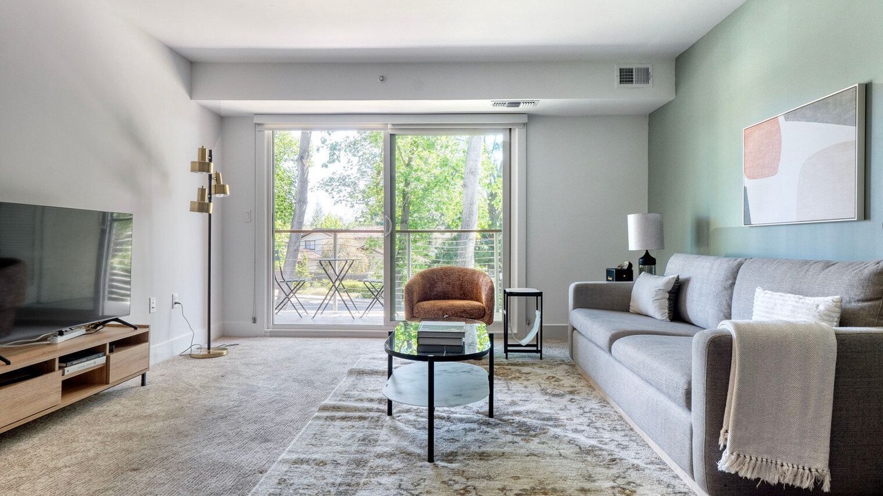 Photo of Livingroom in Sharon Heights