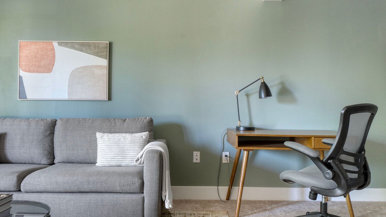 Photo of Livingroom in Sharon Heights
