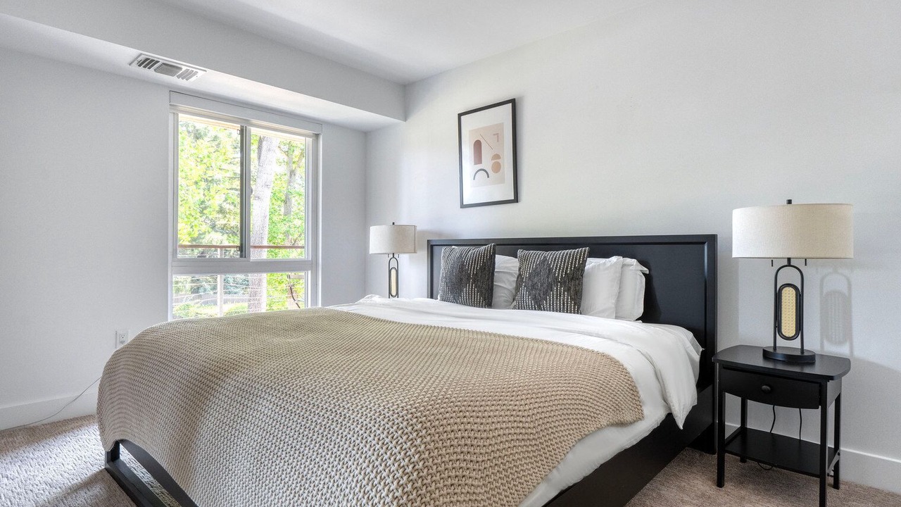 Photo of Bedroom in Sharon Heights