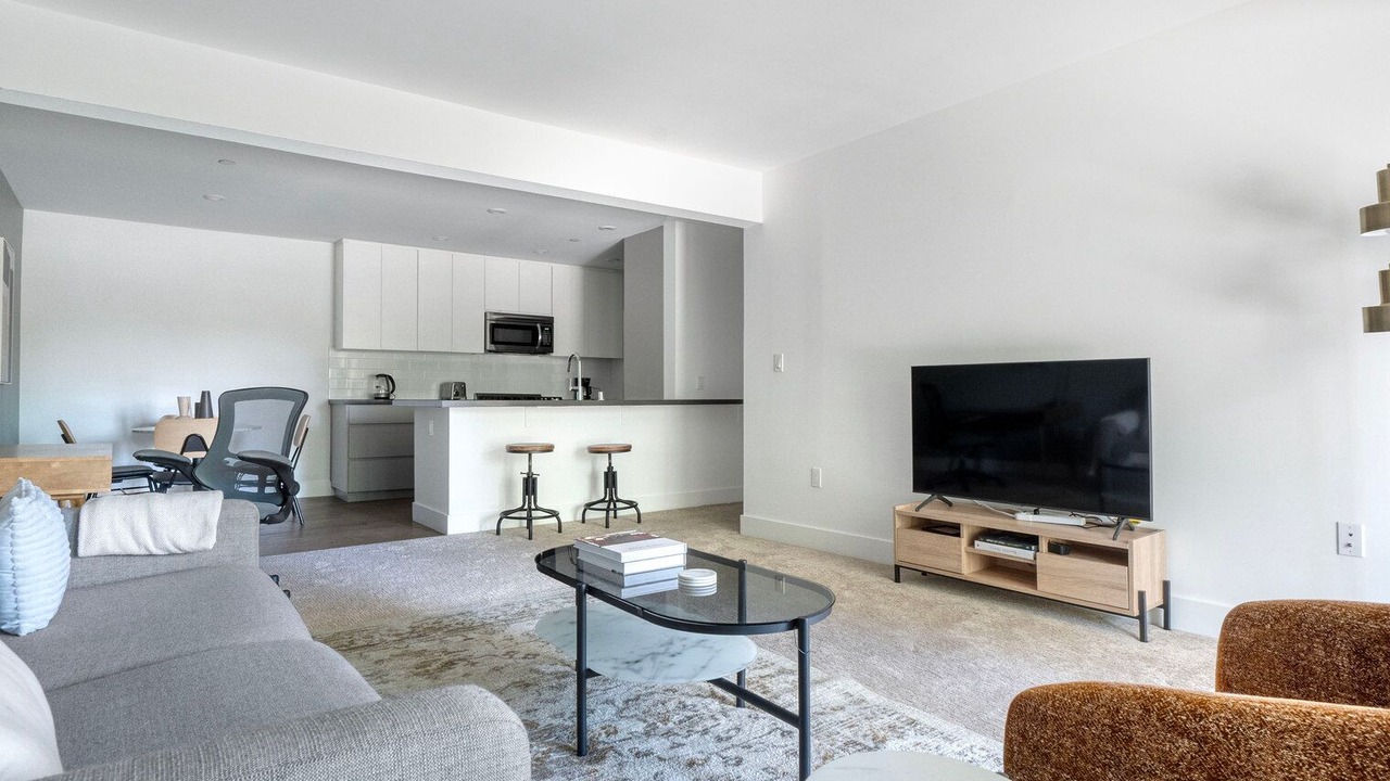 Photo of Livingroom in Sharon Heights