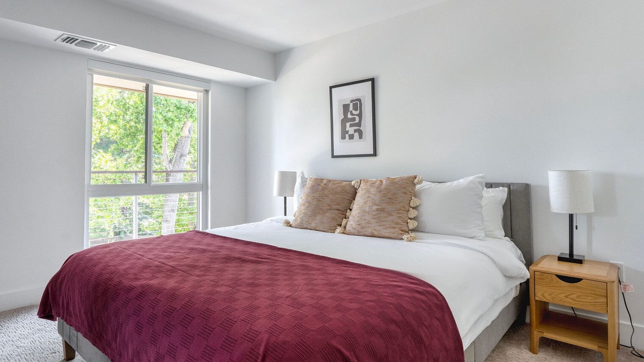 Photo of Bedroom in Sharon Heights