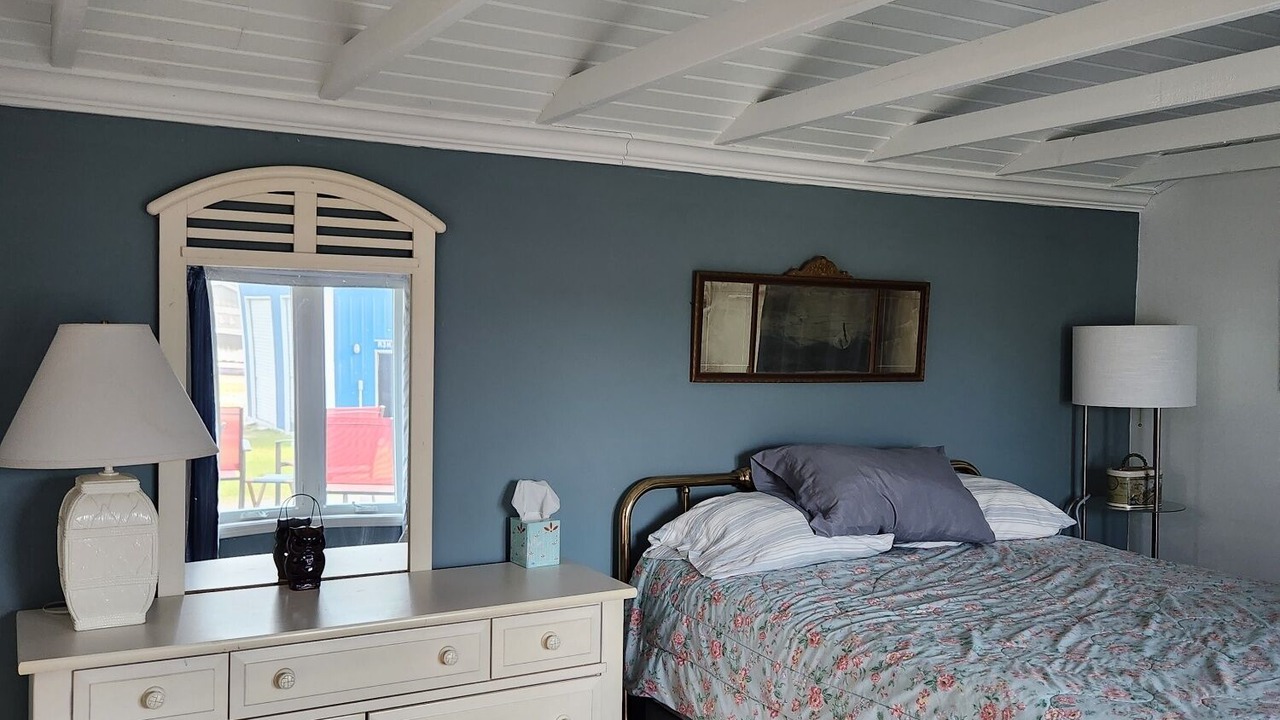 Photo of Bedroom in Onekama