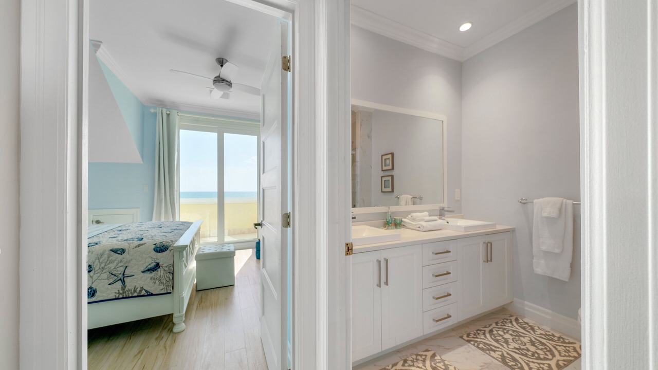 Photo of Bedroom in Palm Cay