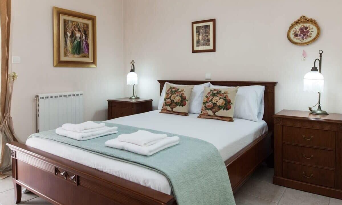 Photo of Bedroom in Petroupoli