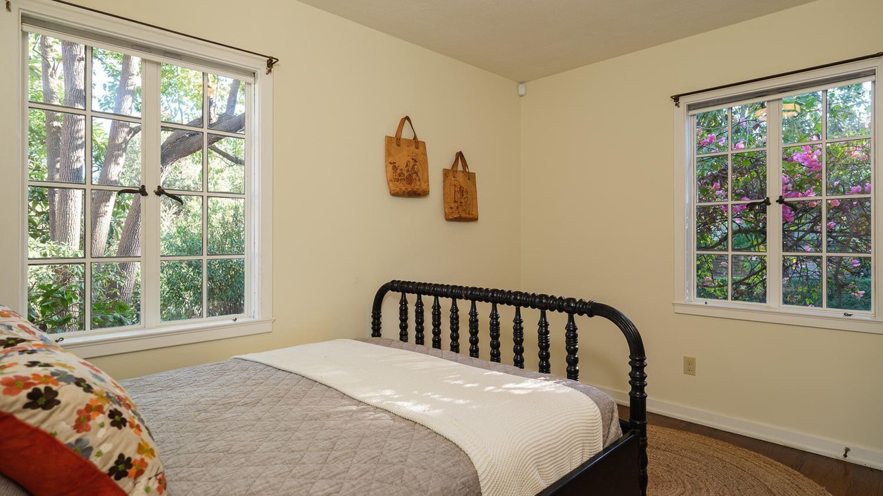 Photo of Bedroom in North Central