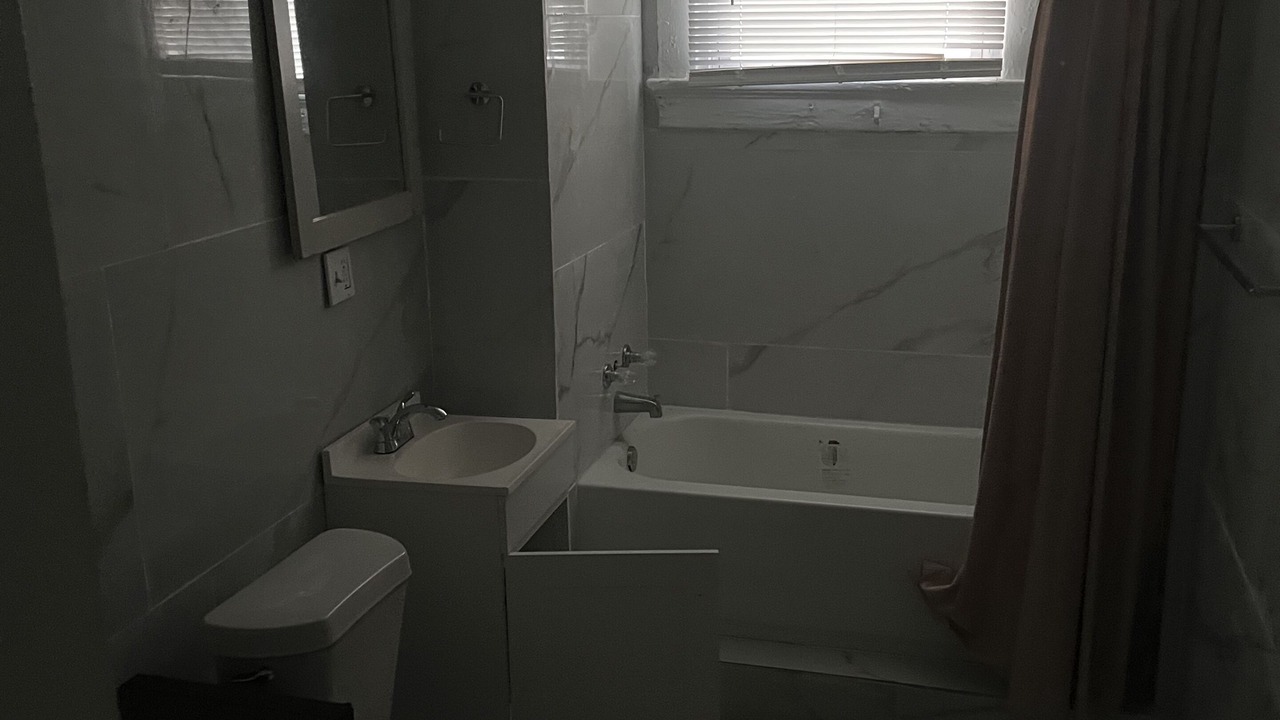 Photo of Bathroom in Broadmoor