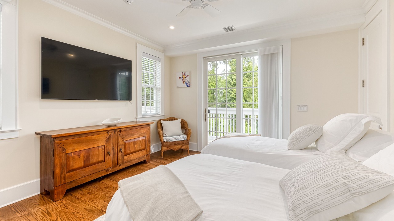 Photo of Bedroom in Beach Hampton