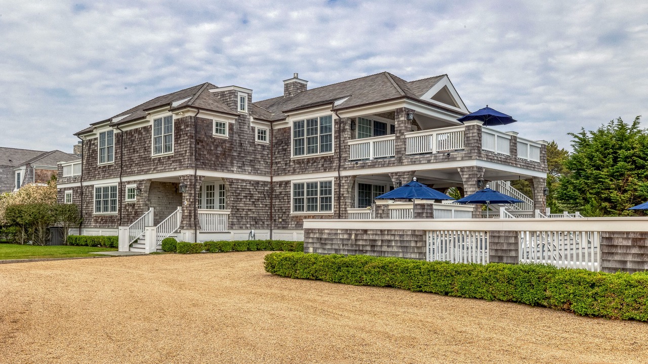 Photo of Outdoor in Beach Hampton