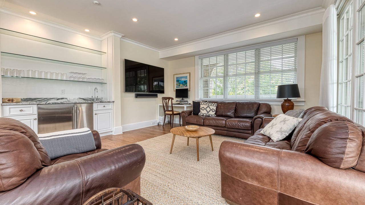 Photo of Livingroom in Beach Hampton
