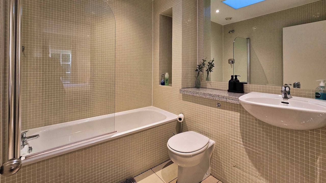 Photo of Bathroom in Monkstown