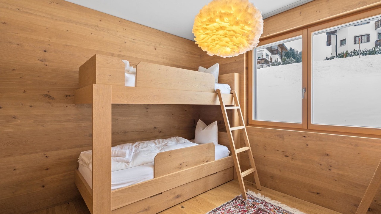 Photo of Bedroom in Valbella