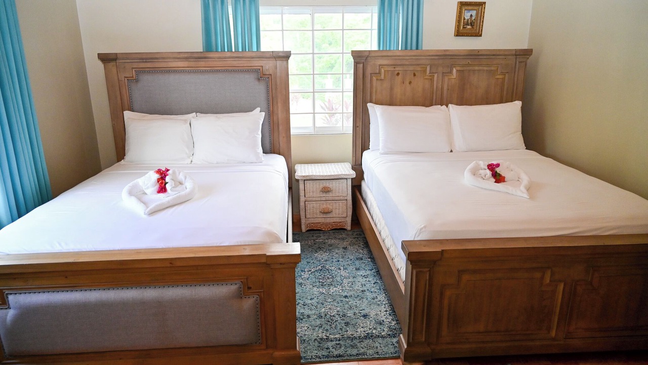 Photo of Bedroom in Whitehouse
