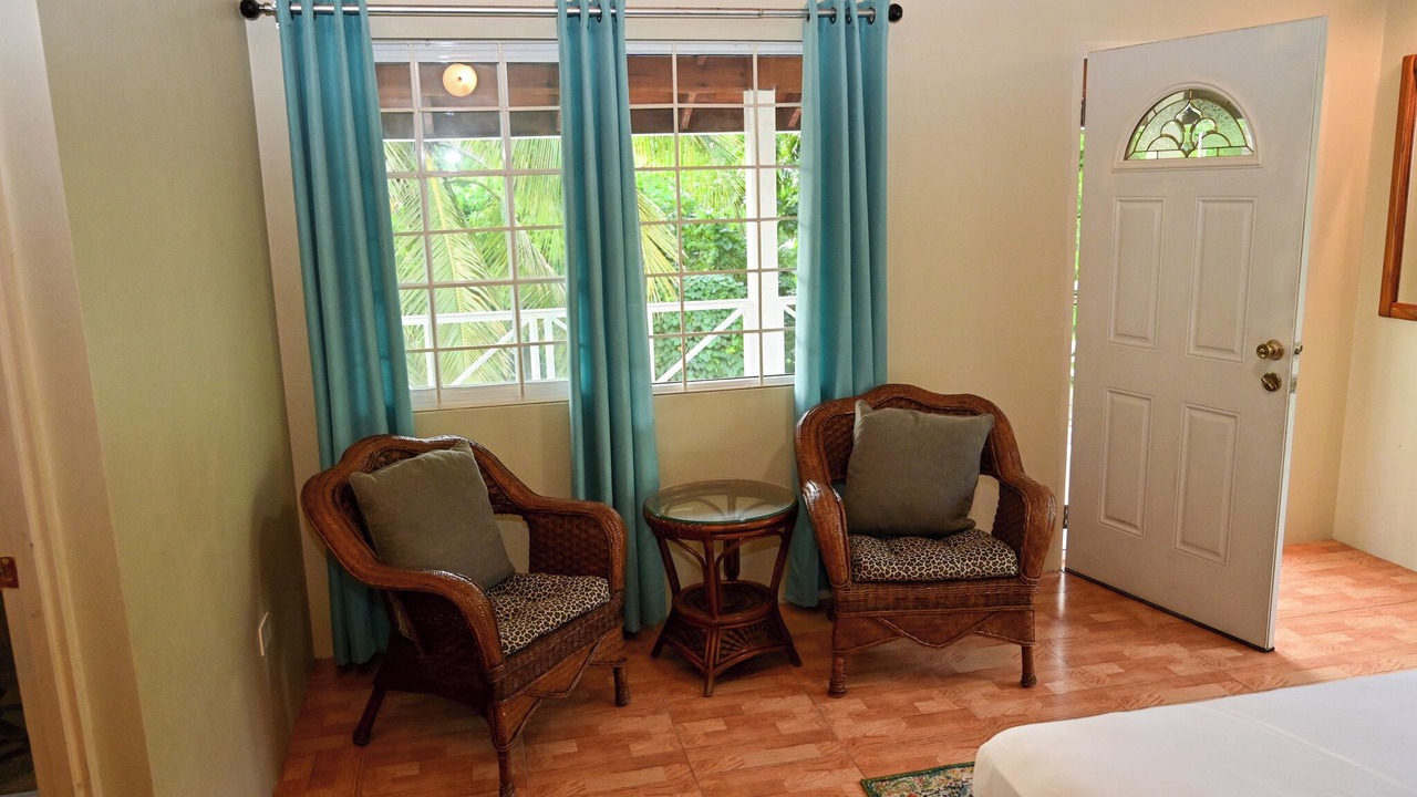 Photo of Bedroom in Whitehouse