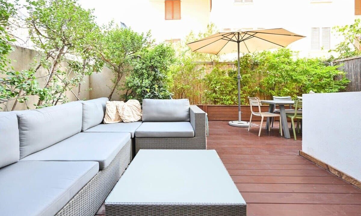 Photo of Patio Balcony in Neve Tzedek