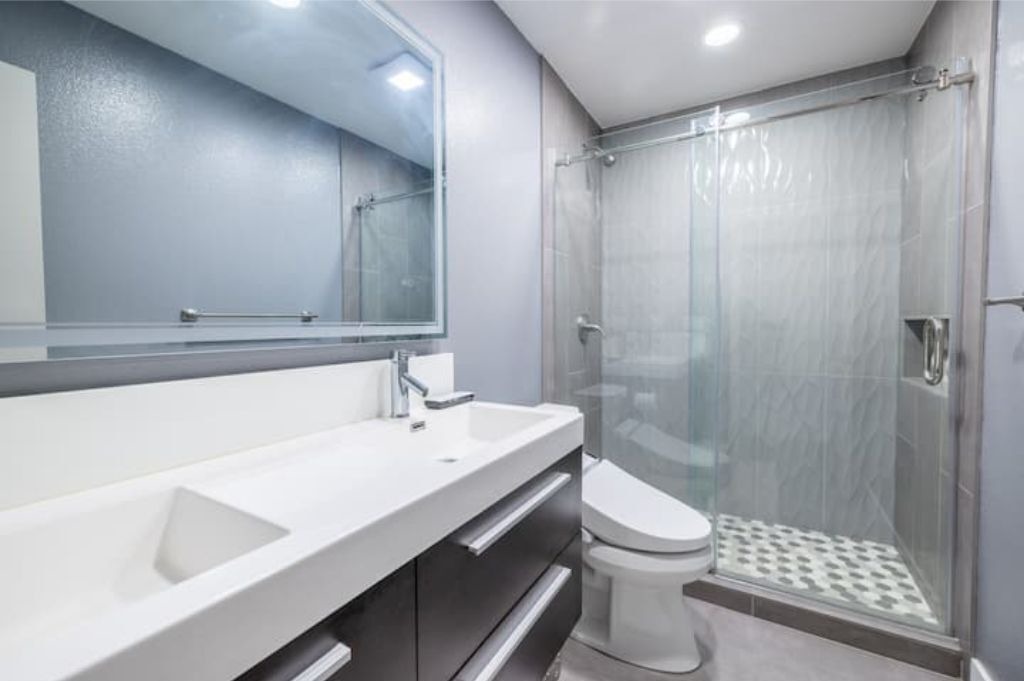 Photo of Bathroom in Lake Area