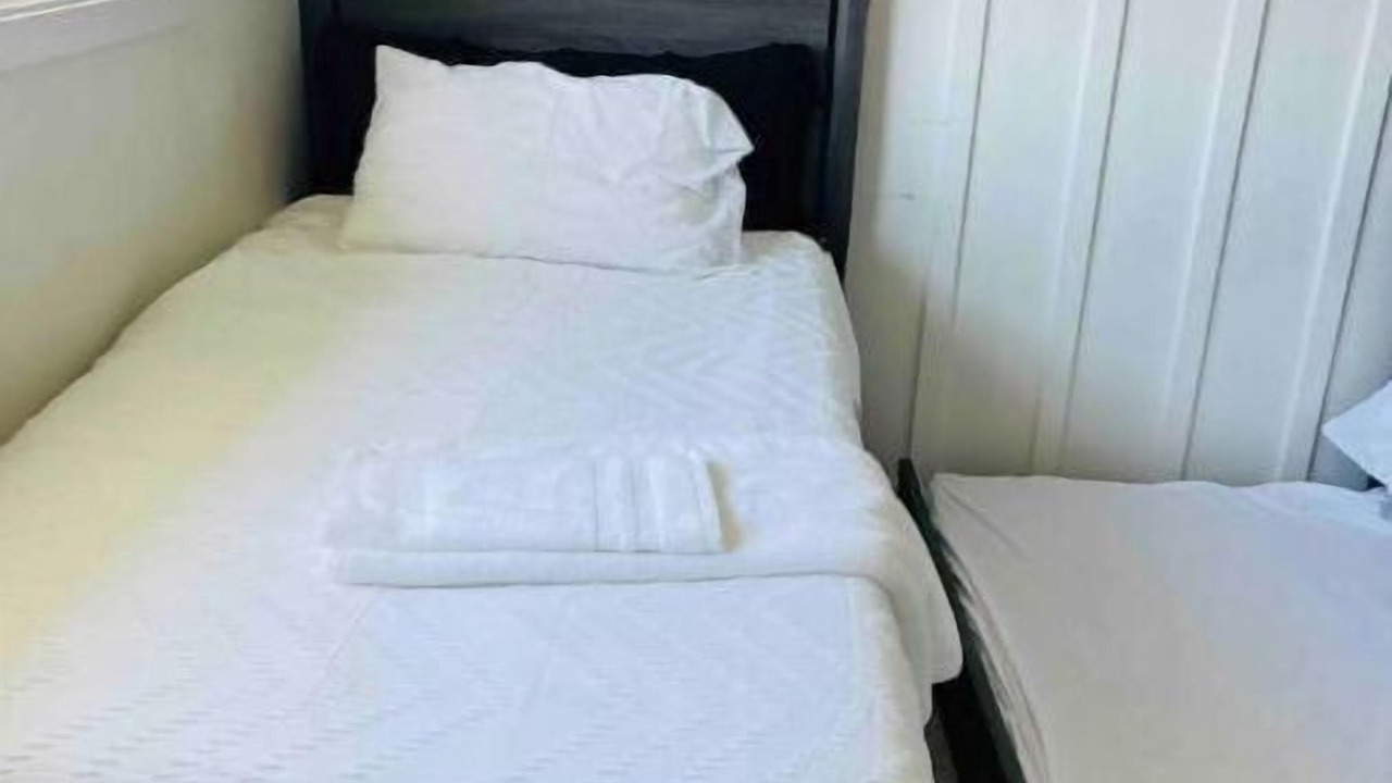 Photo of Bedroom in Lake Area