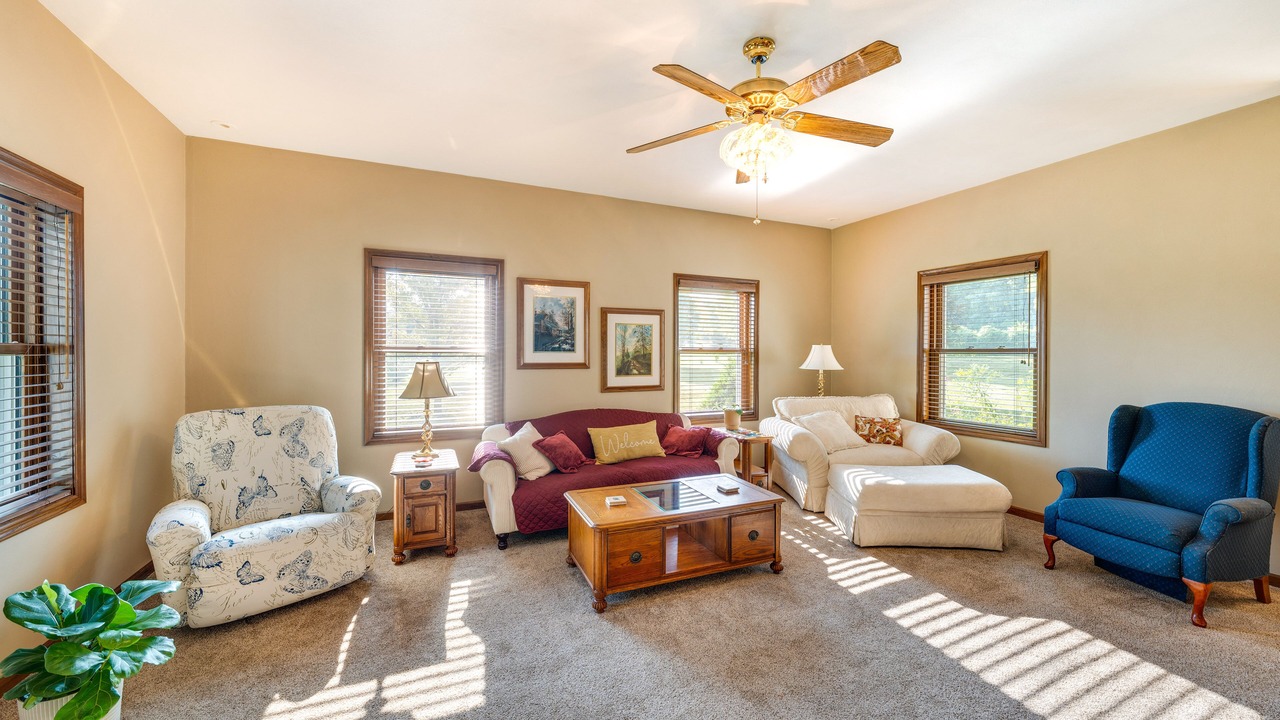 Photo of Livingroom in Beloit
