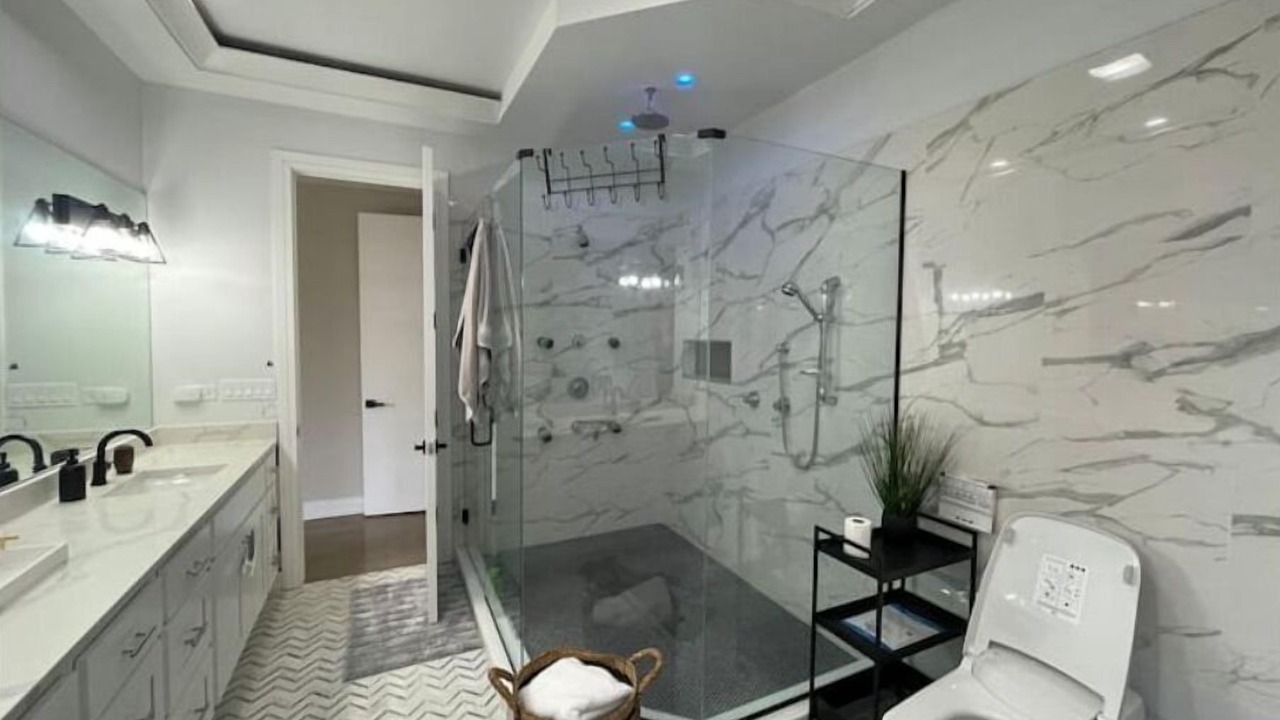 Photo of Bathroom in Near West Side