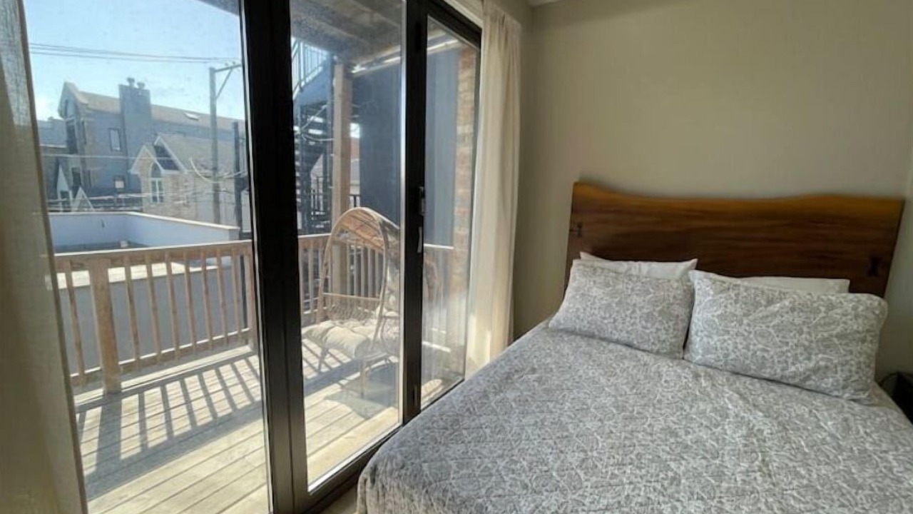Photo of Bedroom in Near West Side