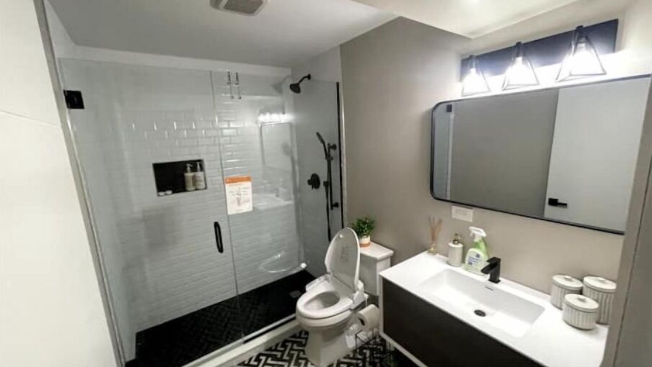 Photo of Bathroom in Near West Side