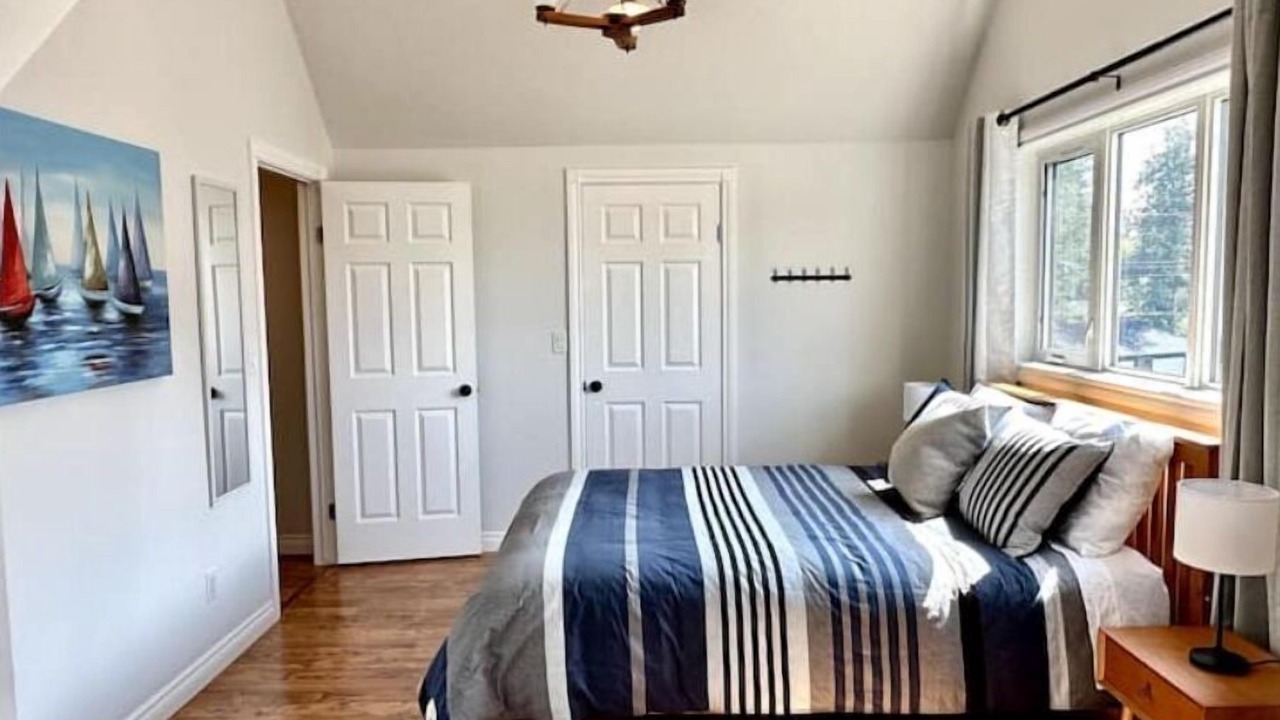 Photo of Bedroom in Sylvan Lake