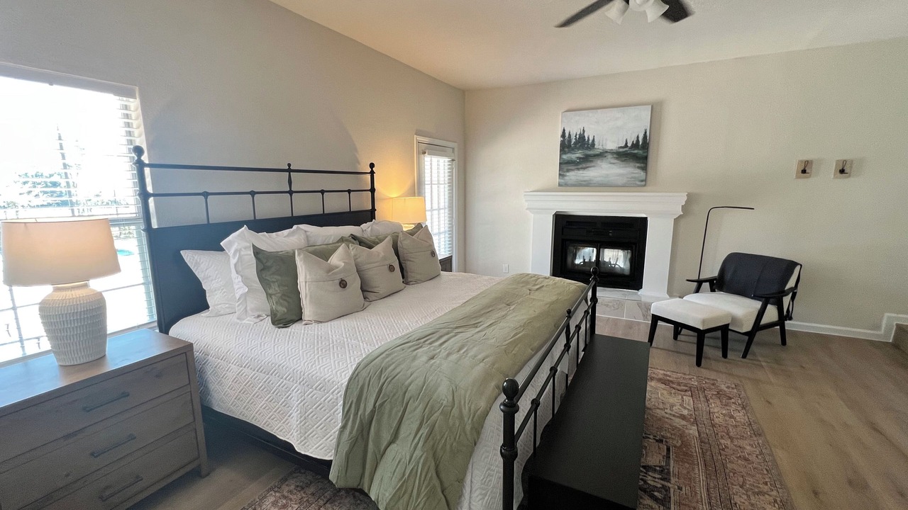 Photo of Bedroom in Rowlett