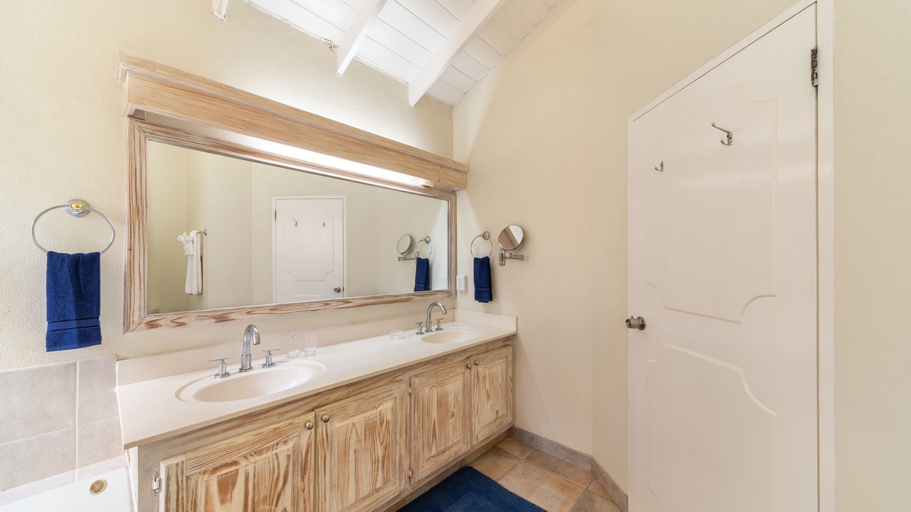 Photo of Bathroom in Sunset Crest