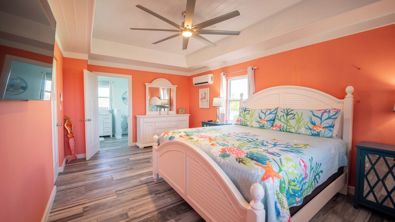Photo of Bedroom in Green Turtle Estates