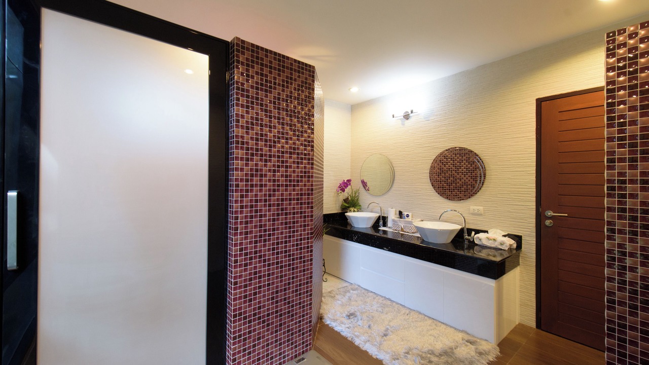 Photo of Bathroom in Phaya Yen