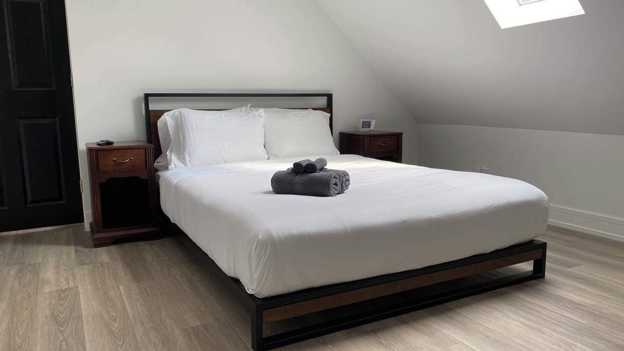 Photo of Bedroom in Logan Square