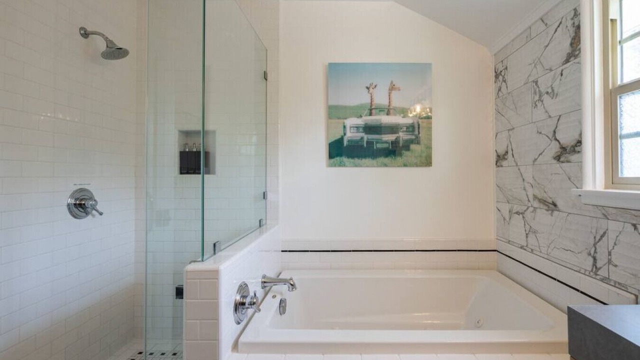 Photo of Bathroom in South Wrigley
