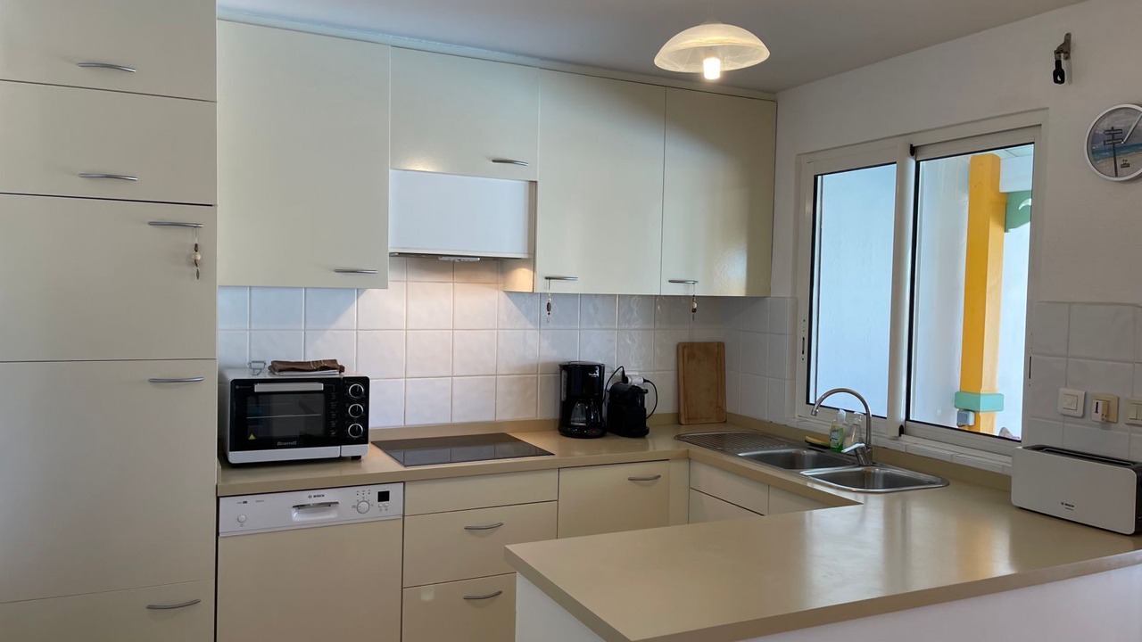 Photo of Kitchen in Orient Bay