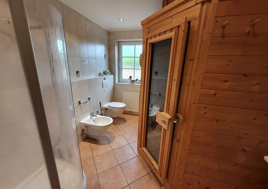 Photo of Bathroom in Visquard