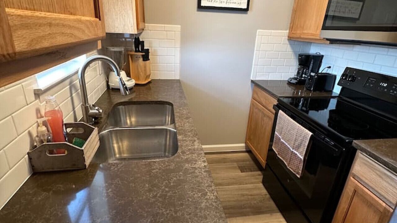 Photo of Kitchen in Northwest Los Angeles Heights