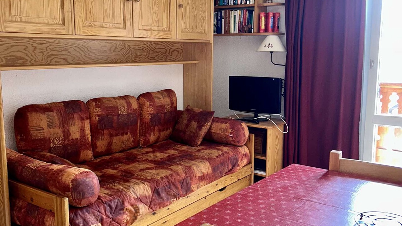 Photo of Livingroom in Eclose-Est