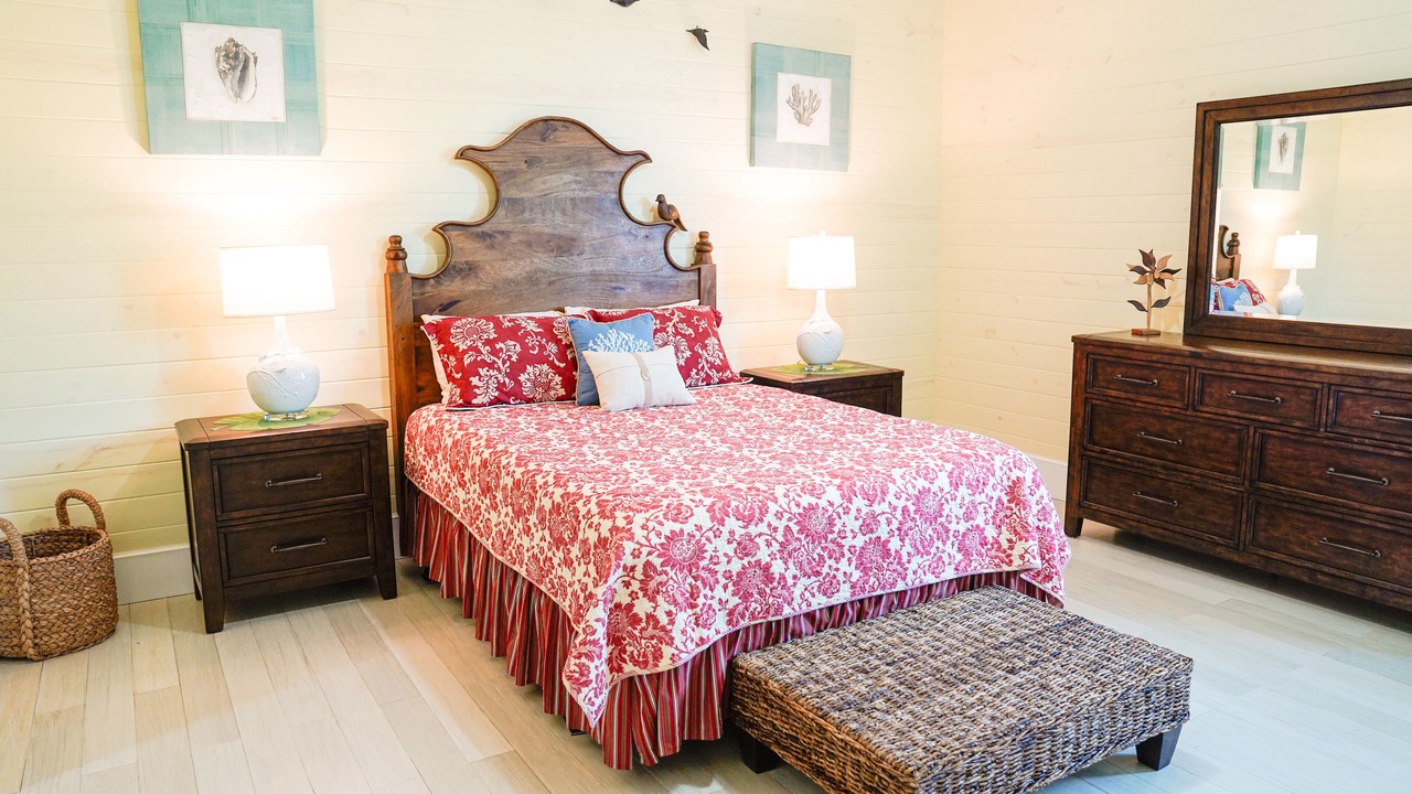 Photo of Bedroom in Schooner Bay