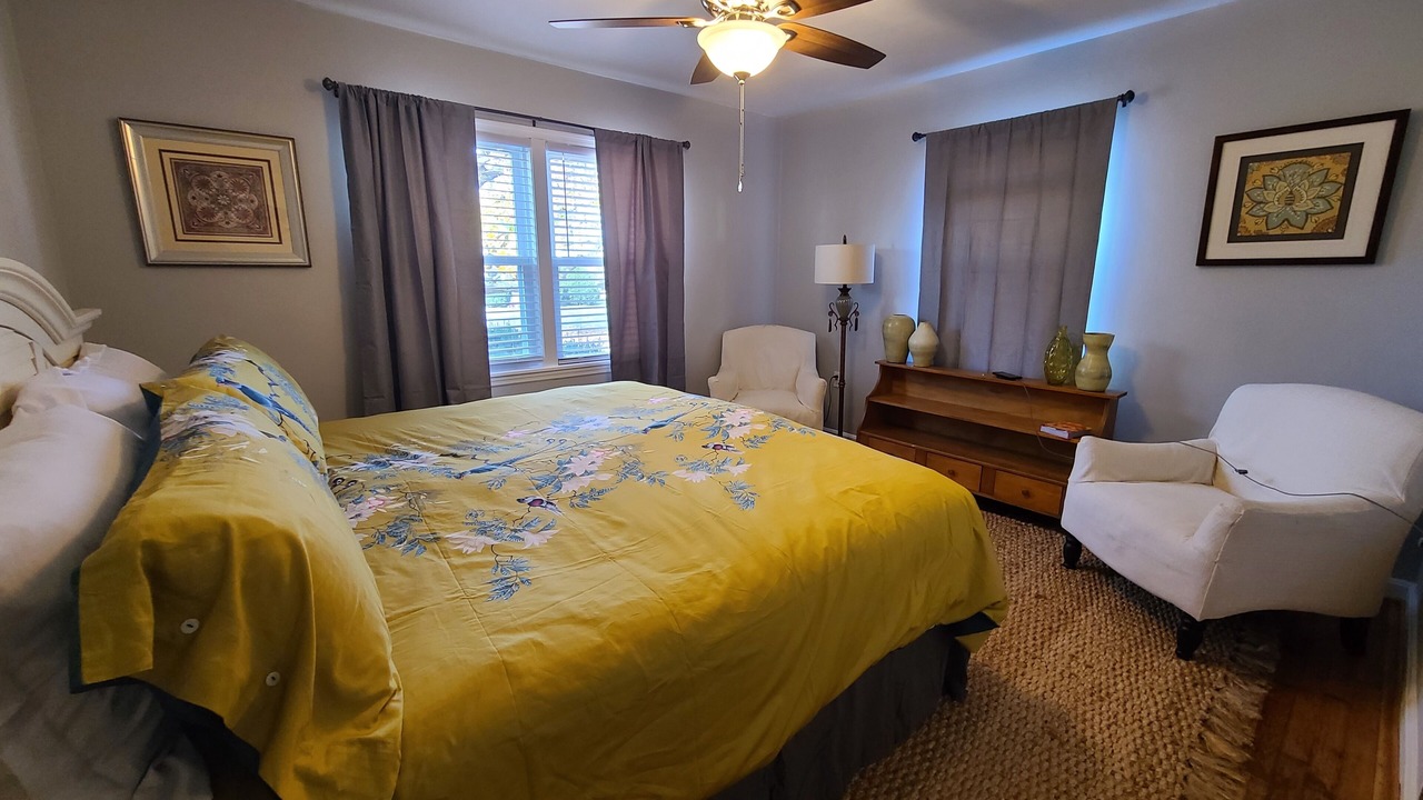 Photo of Bedroom in Luray