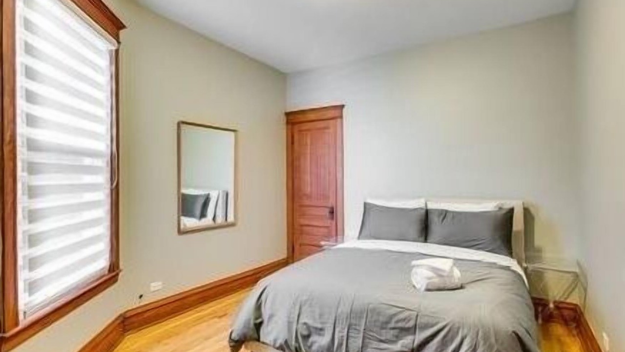 Photo of Bedroom in Logan Square