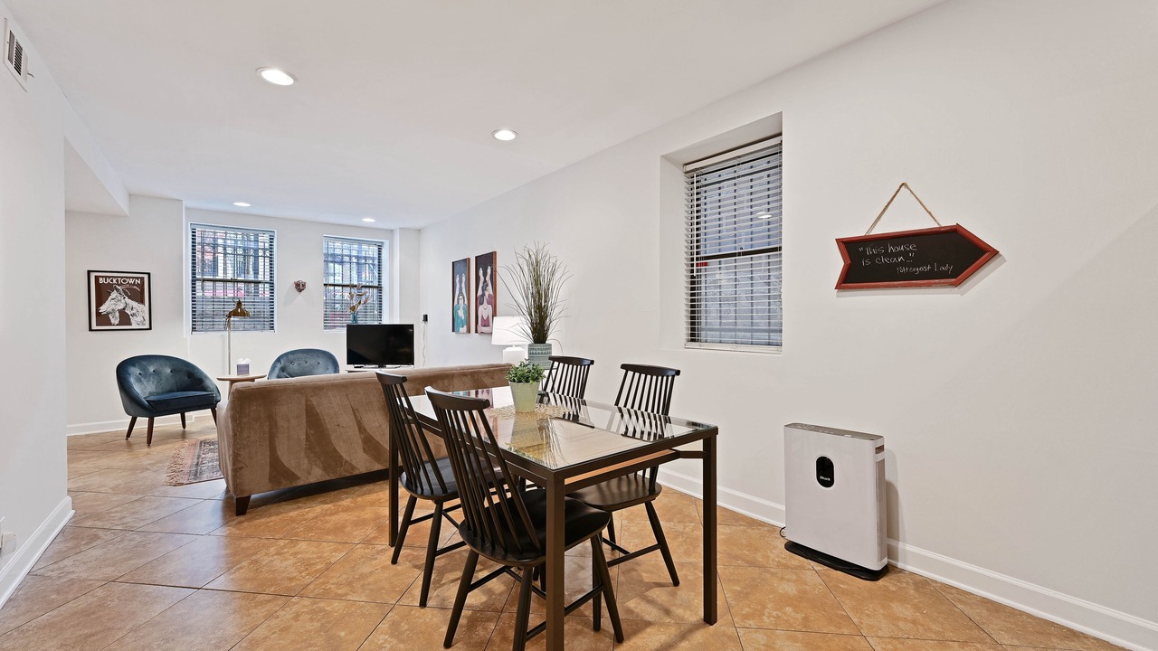 Photo of Bedroom in Wicker Park