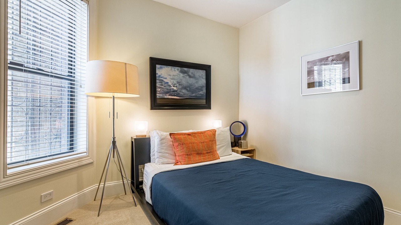 Photo of Bedroom in Logan Square