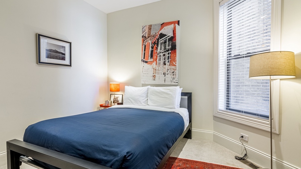 Photo of Bedroom in Logan Square