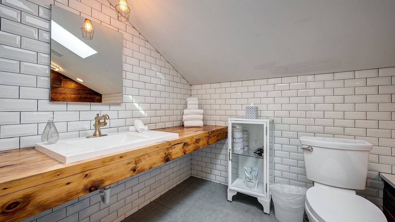 Photo of Bathroom in West Town