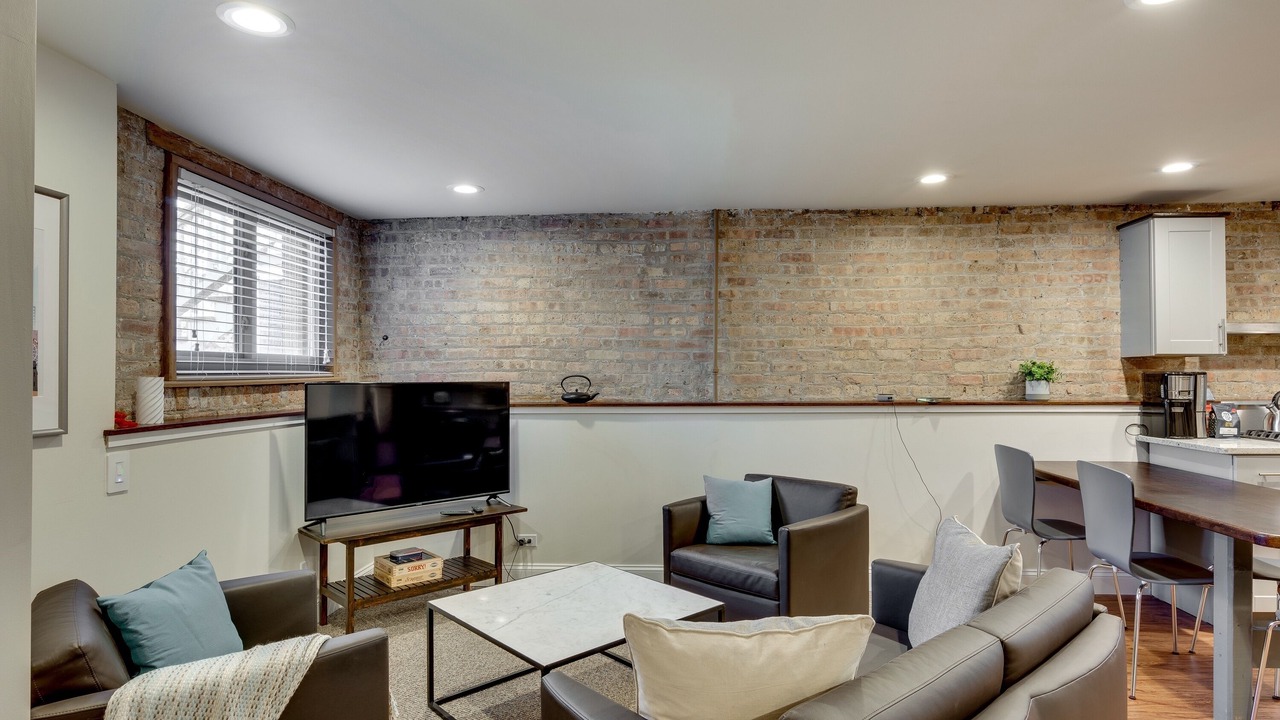 Photo of Bedroom in North Center