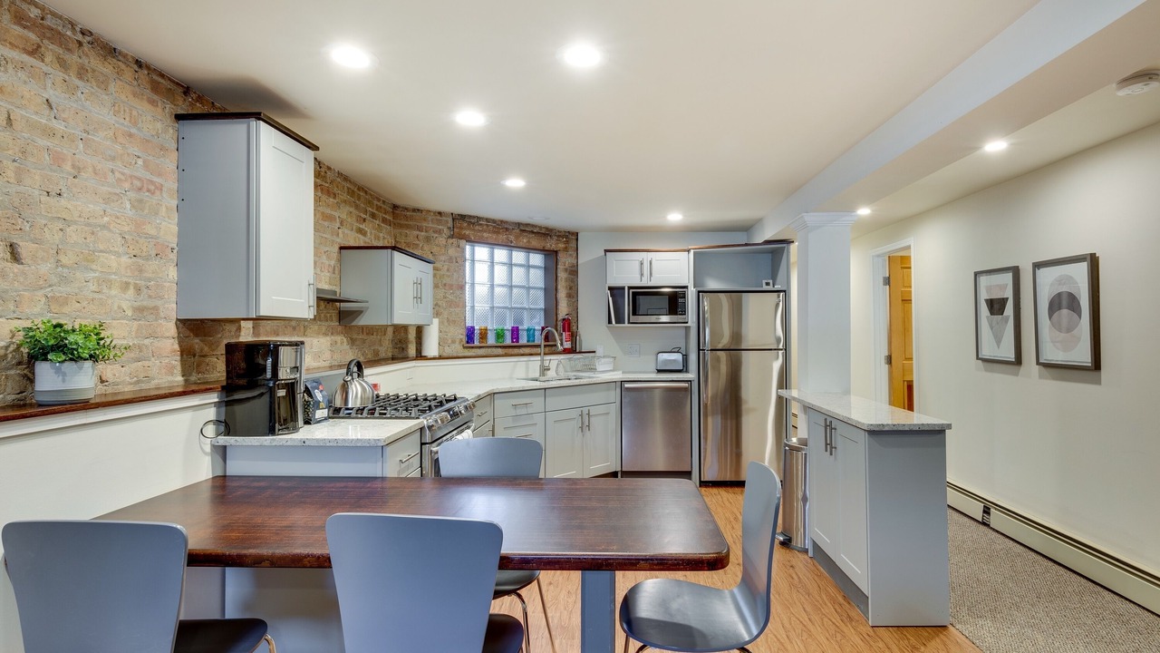 Photo of Bedroom in North Center