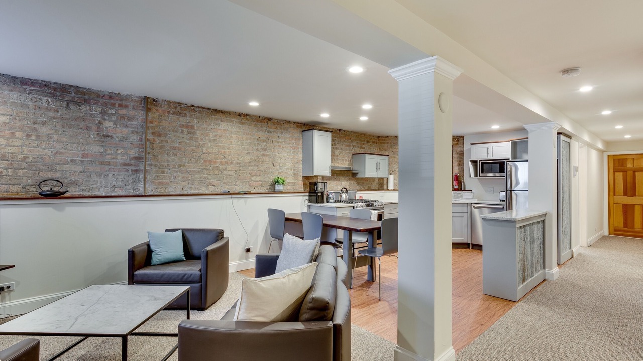 Photo of Bedroom in North Center