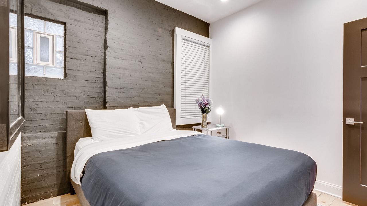 Photo of Bedroom in West Town
